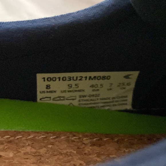 Cariuma OCA Shadow Blue Canvas Sneaker Unisex Low Top Size 9.5 Women’s | 8 Men’s - Picture 9 of 9